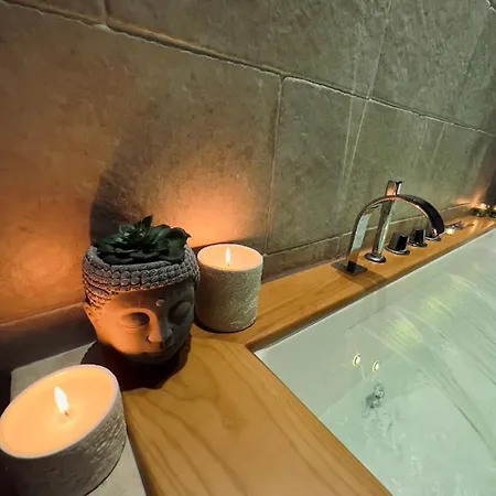 Daire Eden Room&spa Torre Maggiore